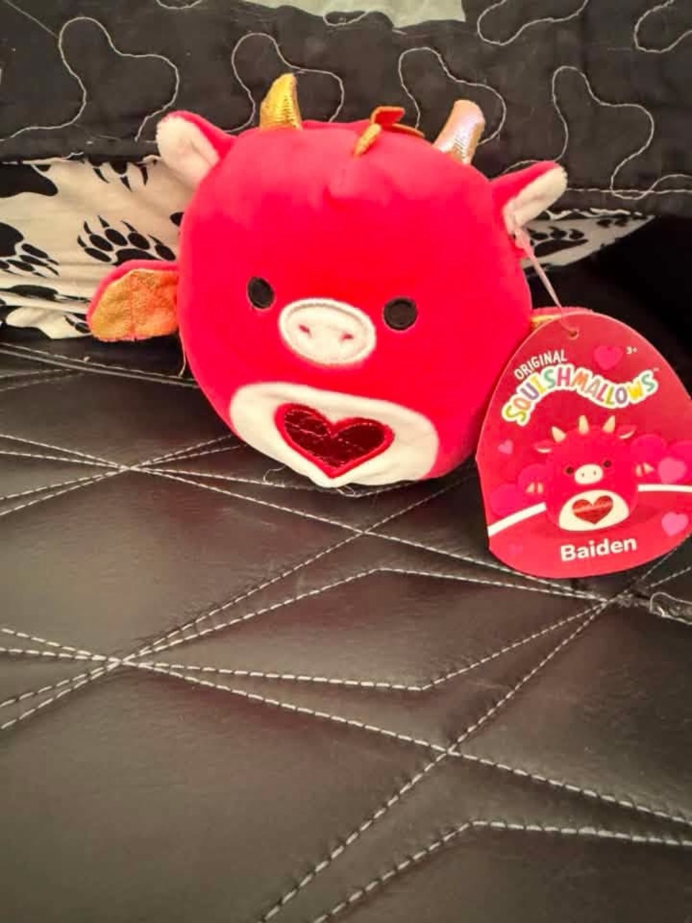 NWT Valentines Exclusive Squishmallow